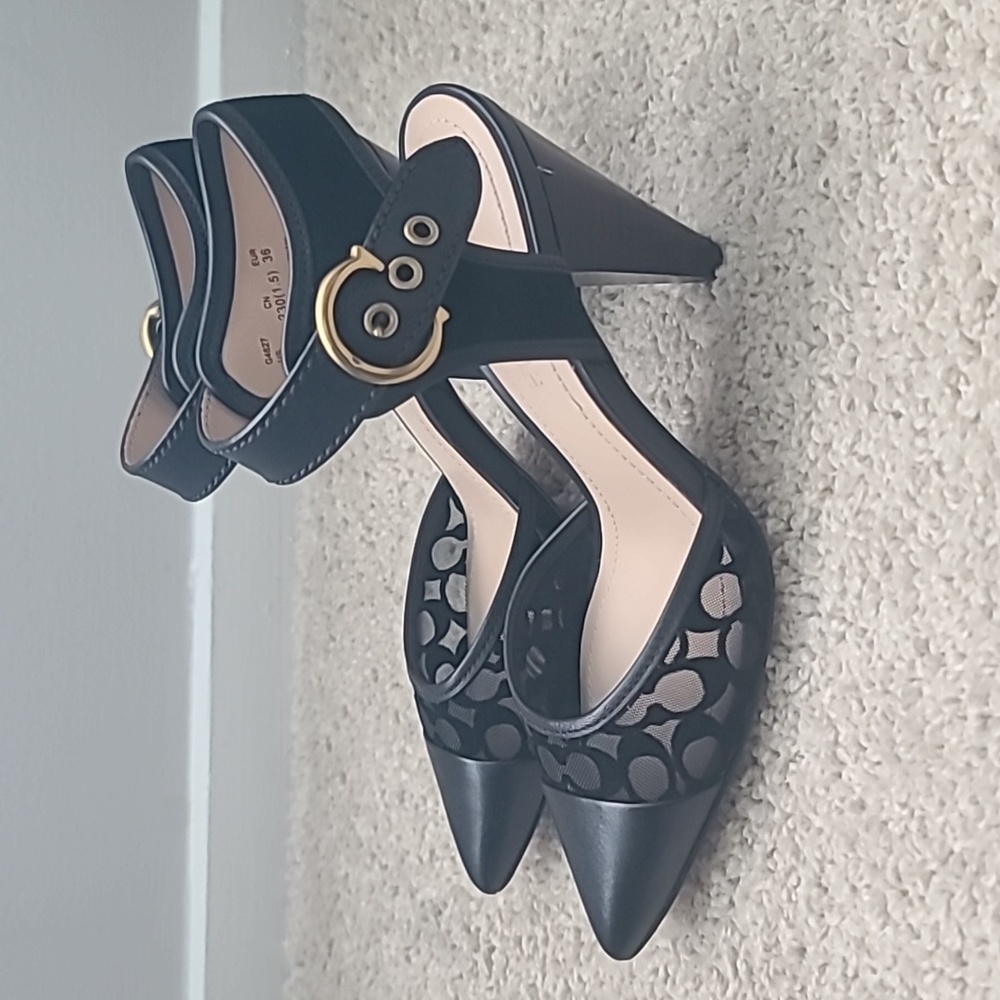 Coach Wren Mesh pump